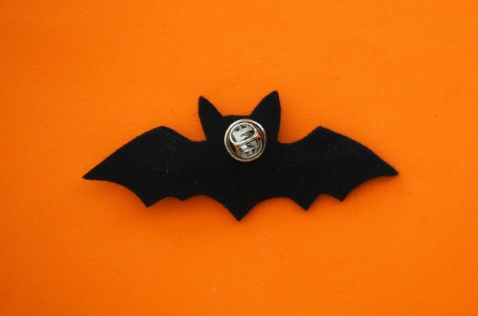 DIY bat pin