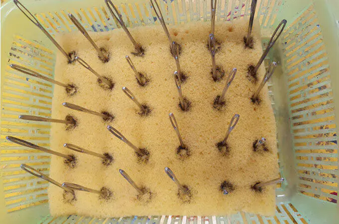 foam needle holder